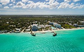 Sandals Royal Bahamian All Inclusive - Couples Only (Adults Only)